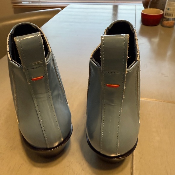 AEYDE - new! (38) Periwinkle Lt Blue Patent Leather Booties - Picture 2 of 8